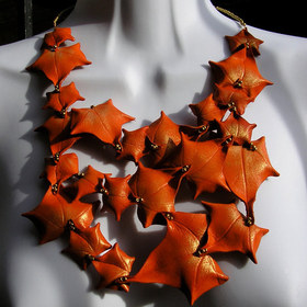 Amma Gyan, moulded leather jewellery